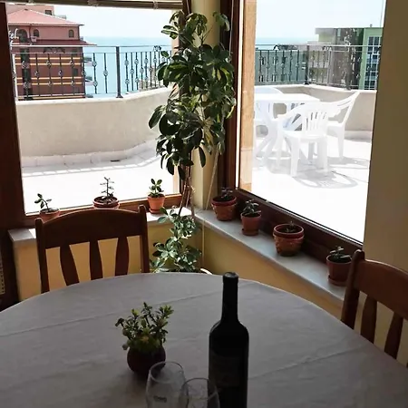 Guest Hous Stariat Kesten Pensjonat